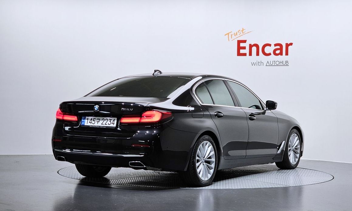 BMW 5-Series 2023