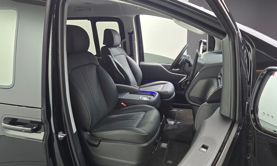 Hyundai Staria 2025