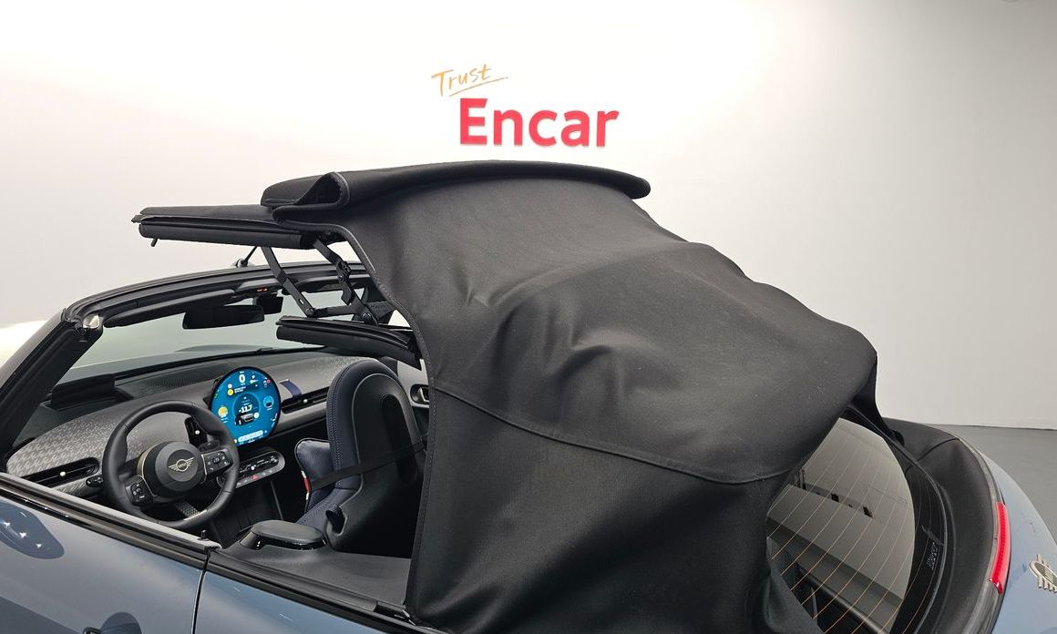Mini Cooper Convertible 2025