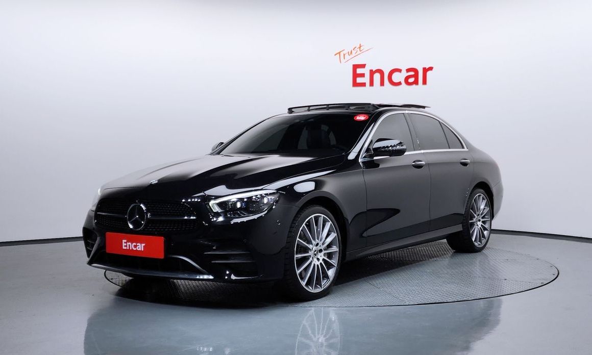 Mercedes-Benz E-Class 2022