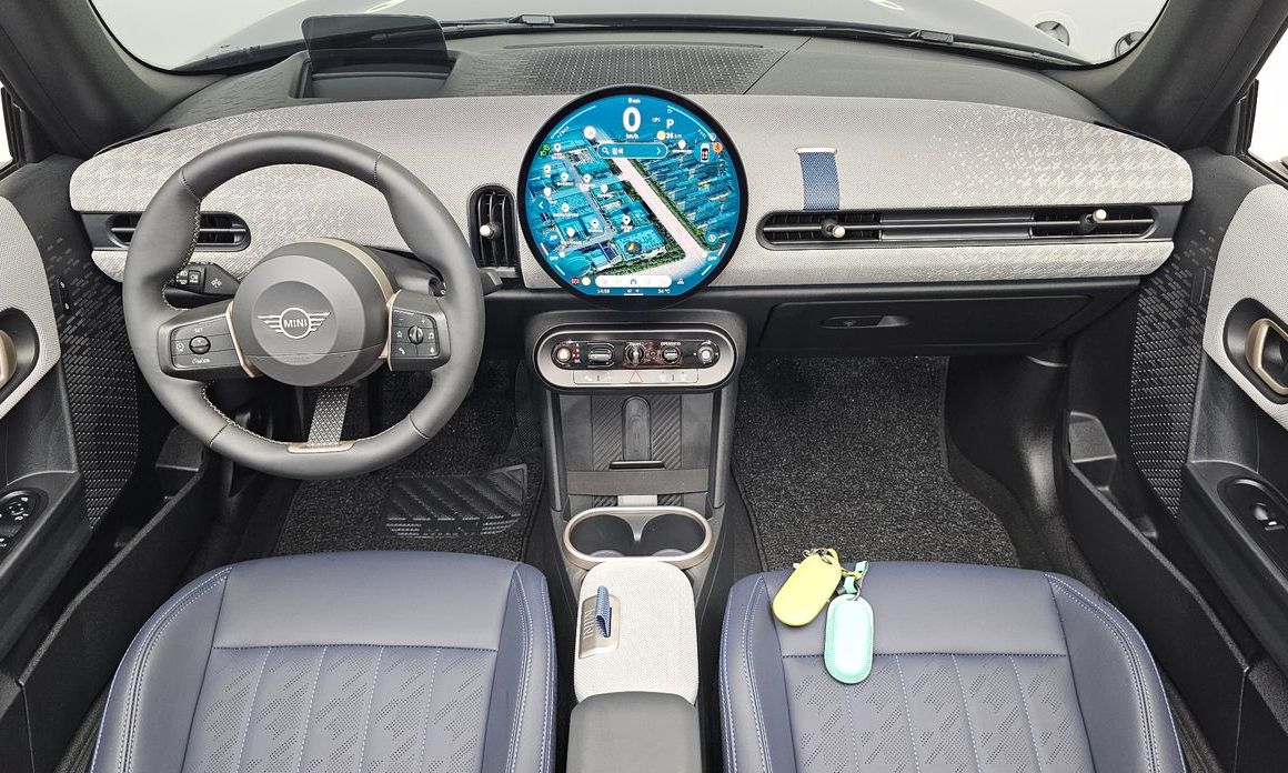 Mini Cooper Convertible 2025