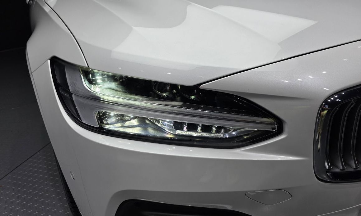 Volvo S90 2023