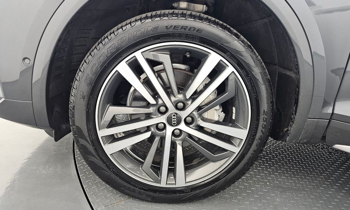 Audi Q5 2023