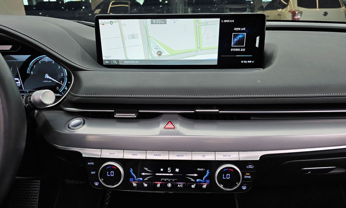Genesis G80 2023