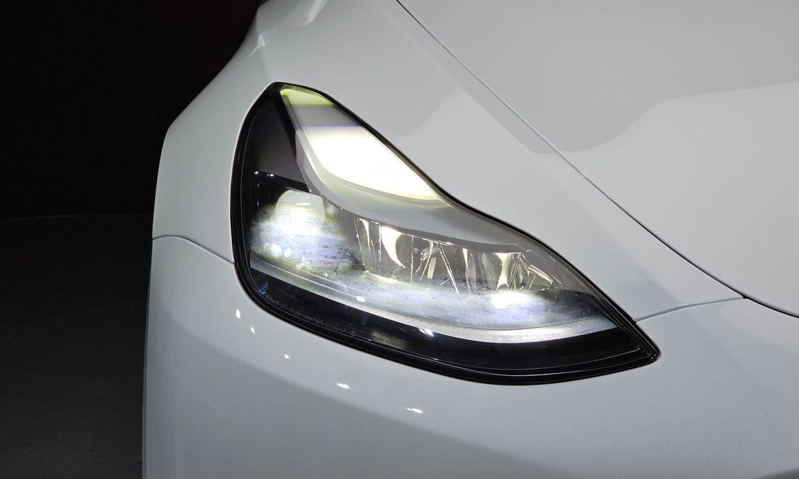 Tesla Model Y 2024