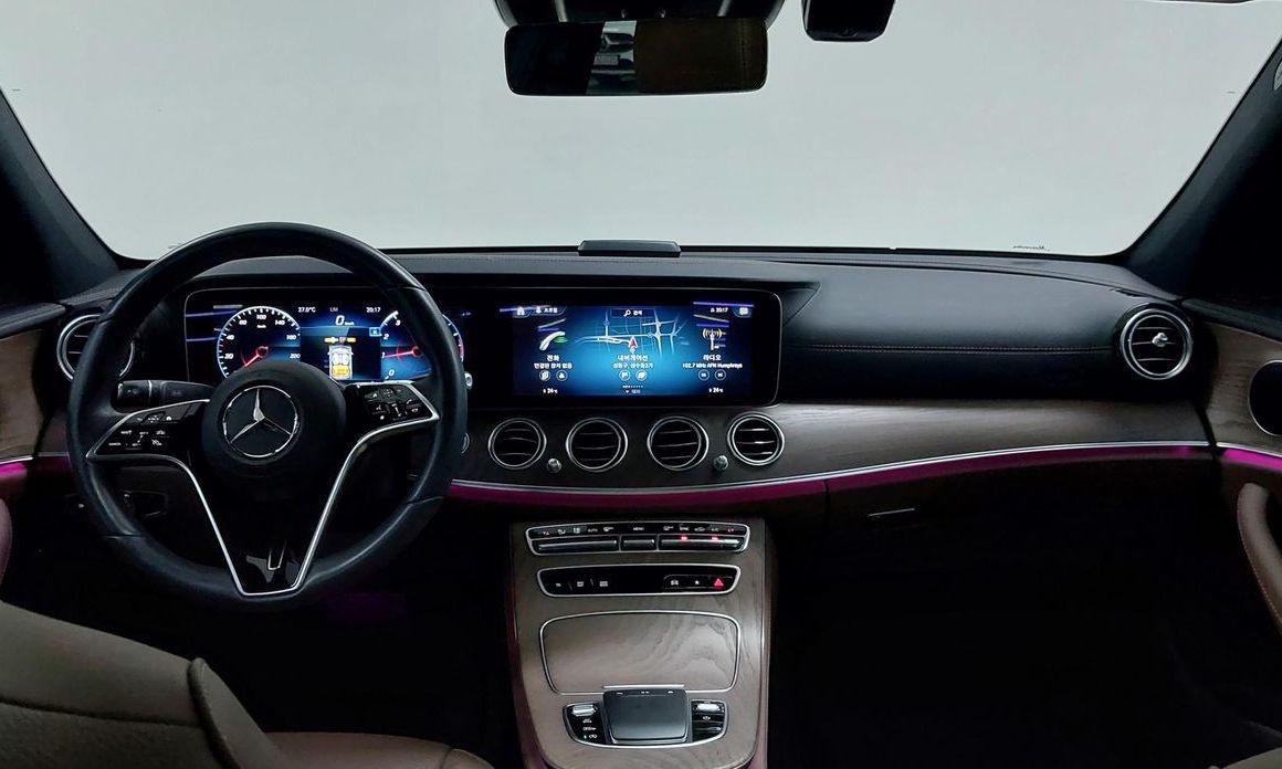 Mercedes-Benz E-Class 2022
