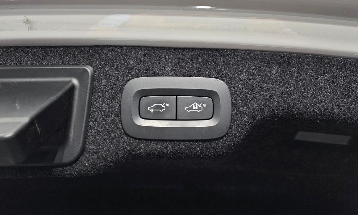 Volvo S90 2023