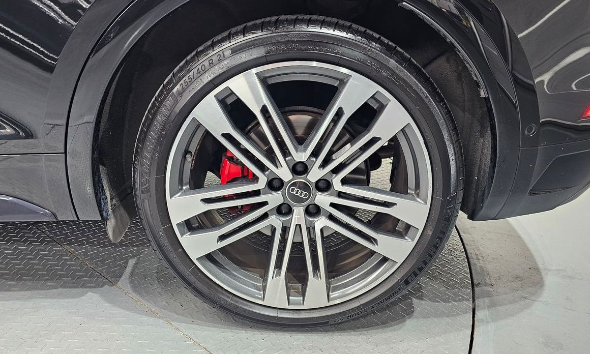 Audi SQ5 2021