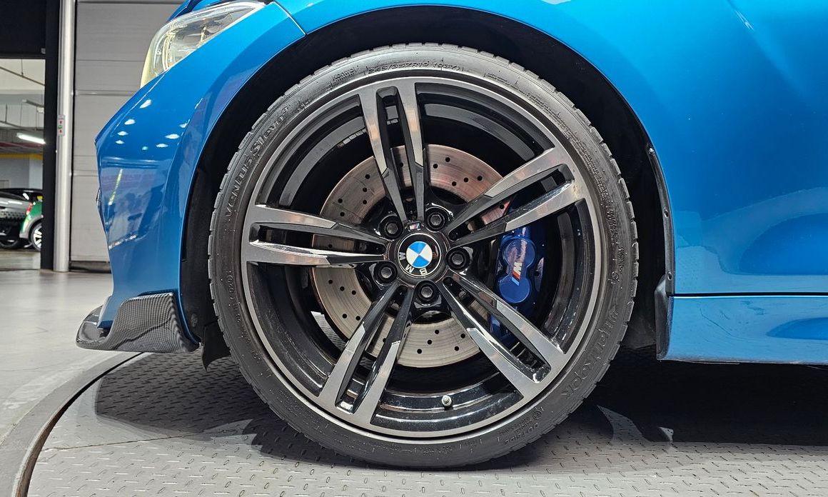 BMW M2 2017