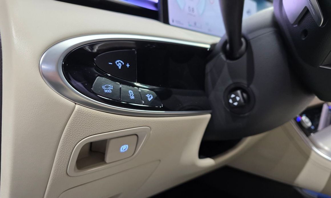 Genesis GV70 2025