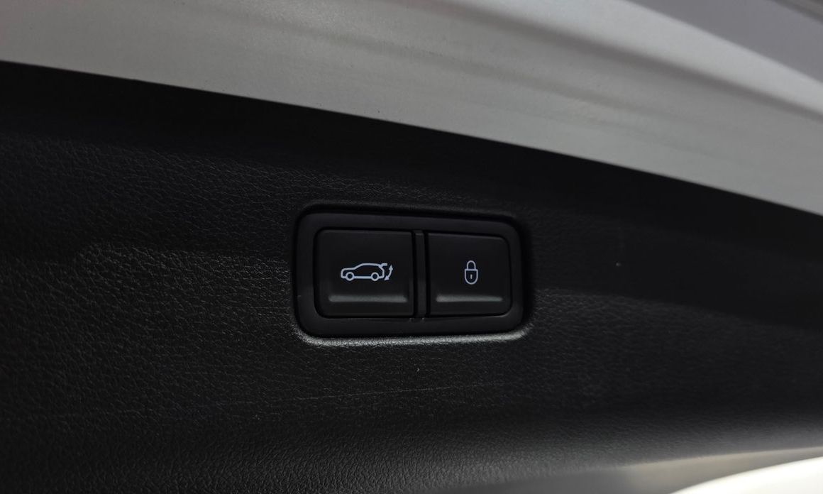 Genesis GV70 2025