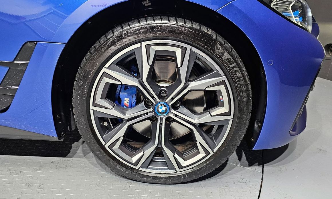 BMW i4 2024