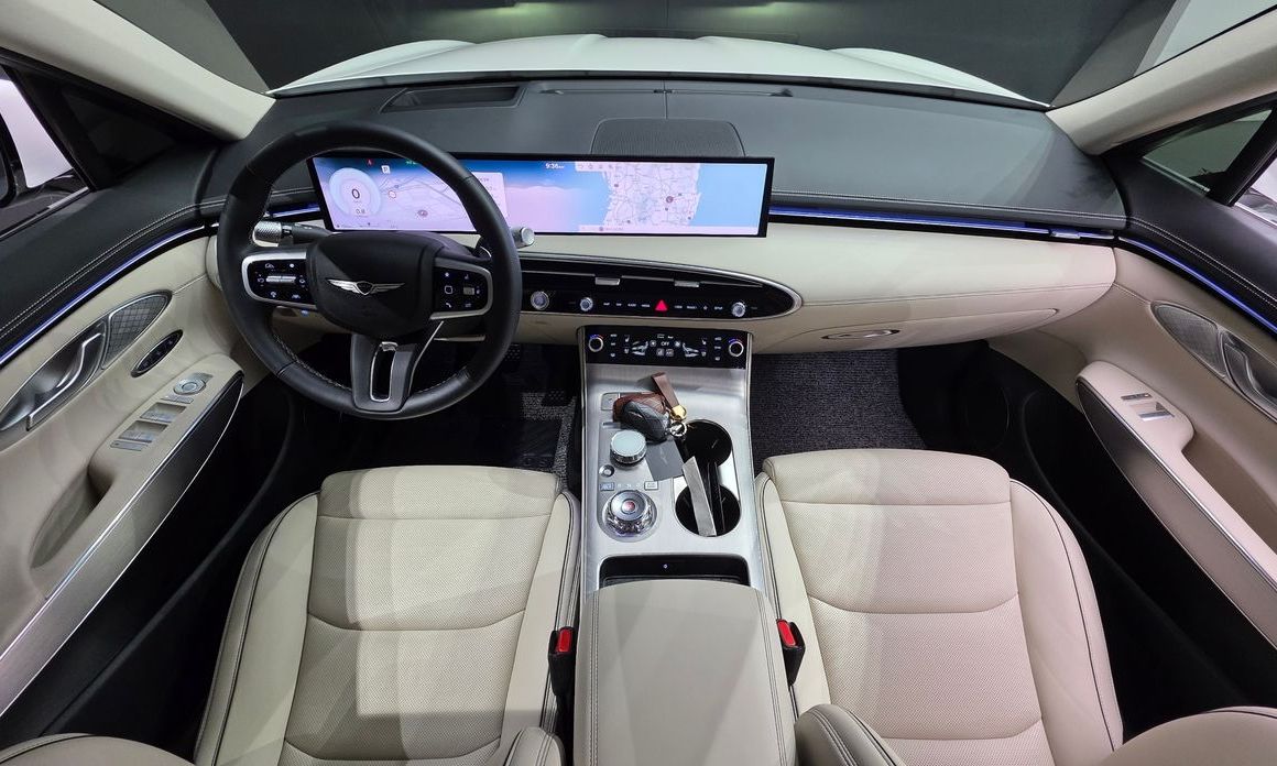 Genesis GV70 2025