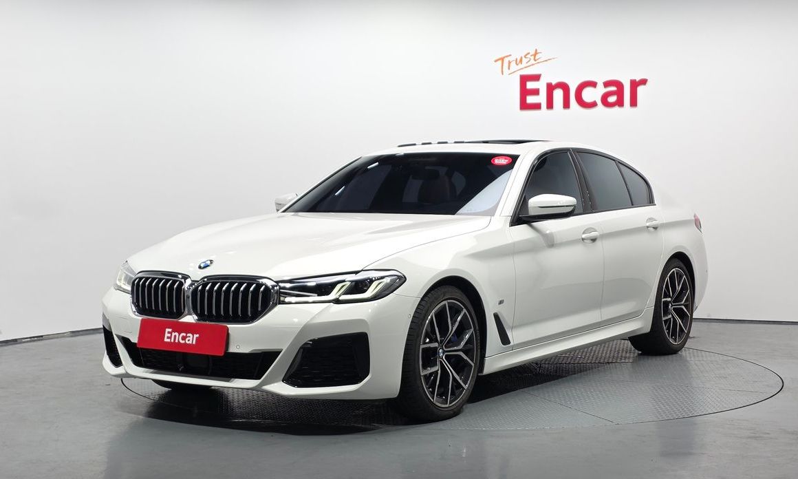 BMW 5-Series 2023