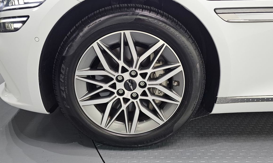Genesis G80 2025