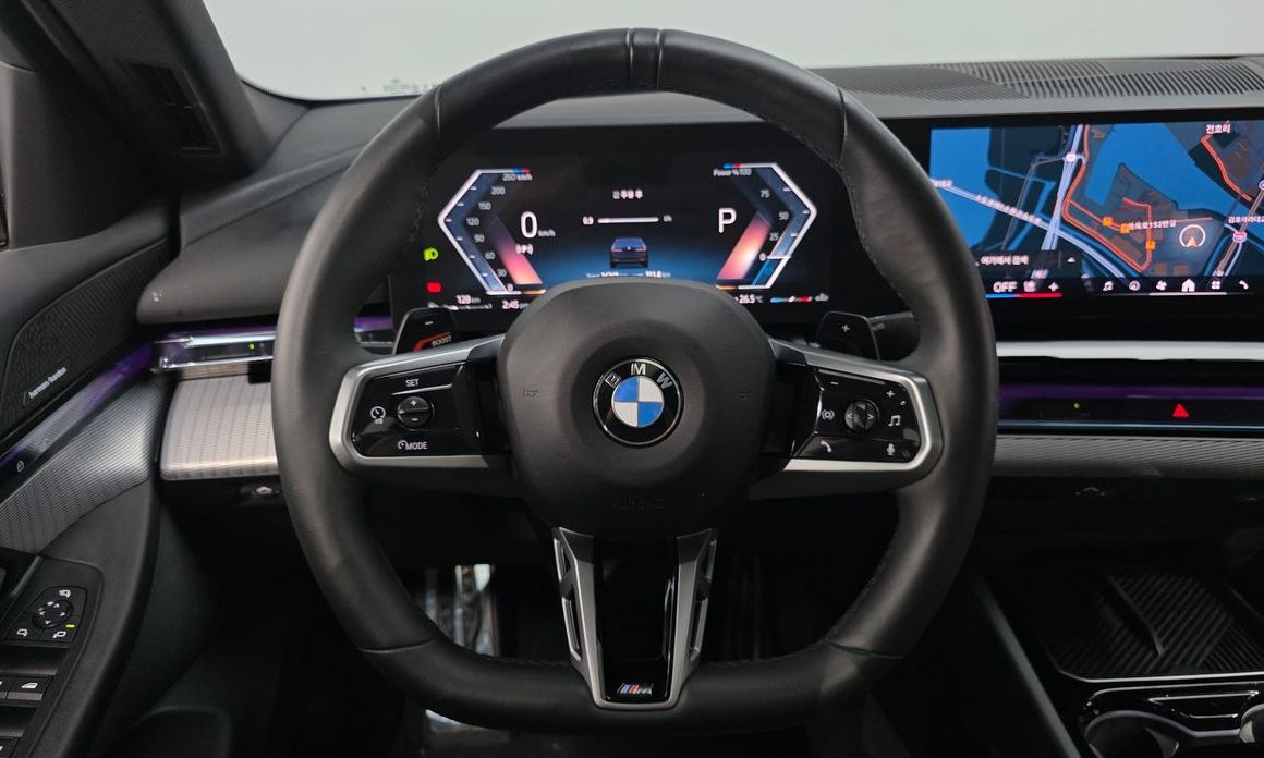 BMW 5-Series 2024