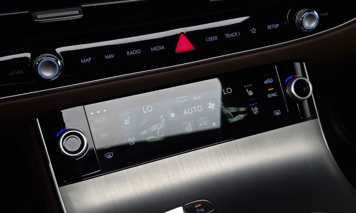 Genesis GV70 2026