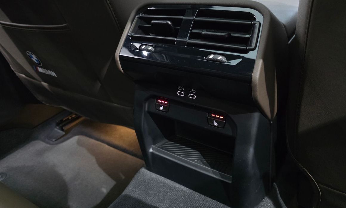 BMW 5-Series 2024