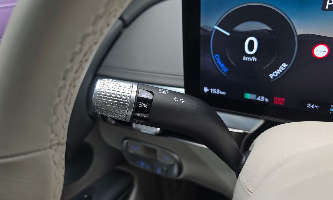 Genesis GV60 2023