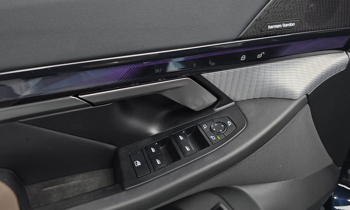BMW 5-Series 2024