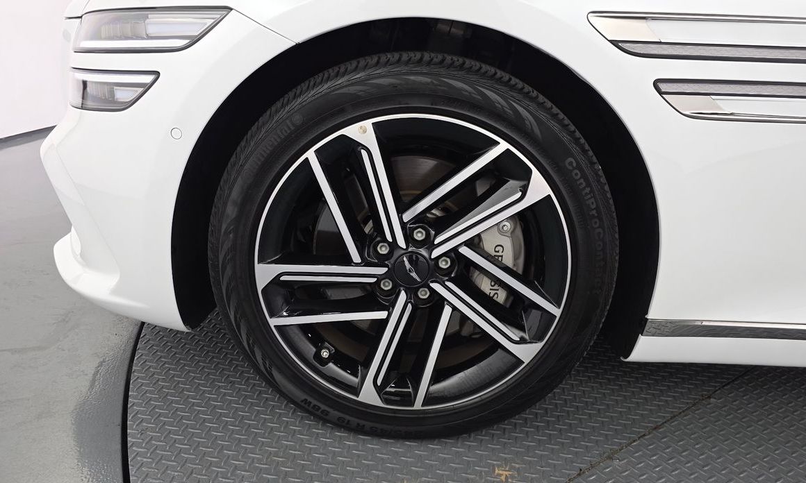 Genesis G80 2025