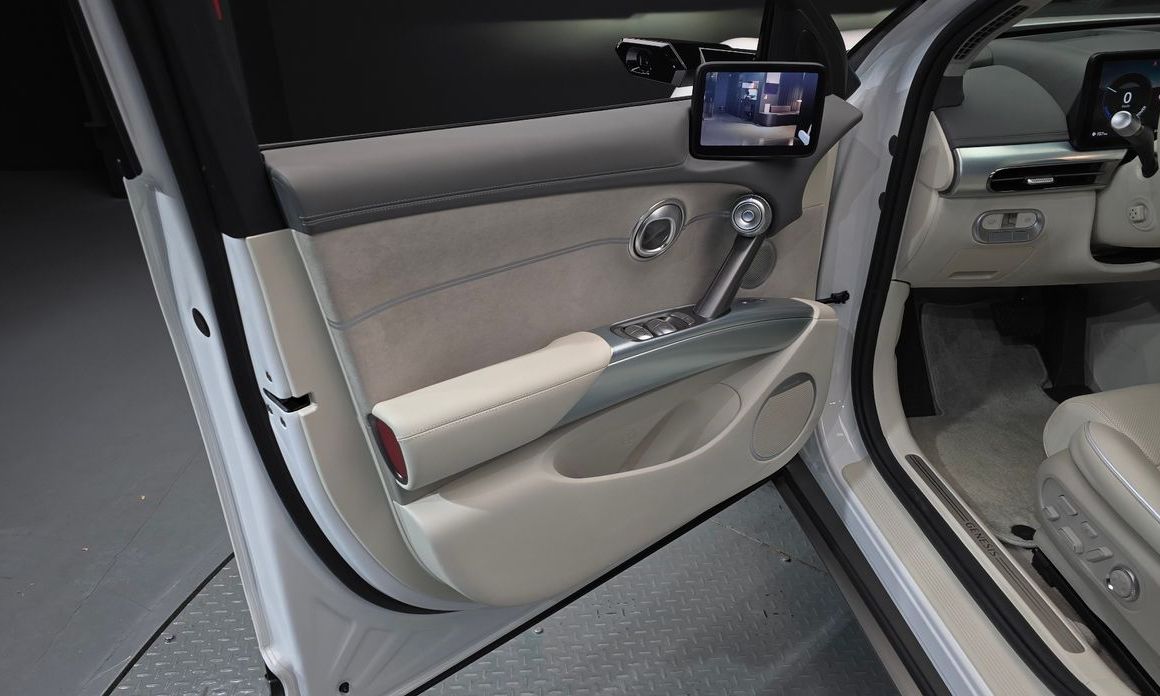 Genesis GV60 2023