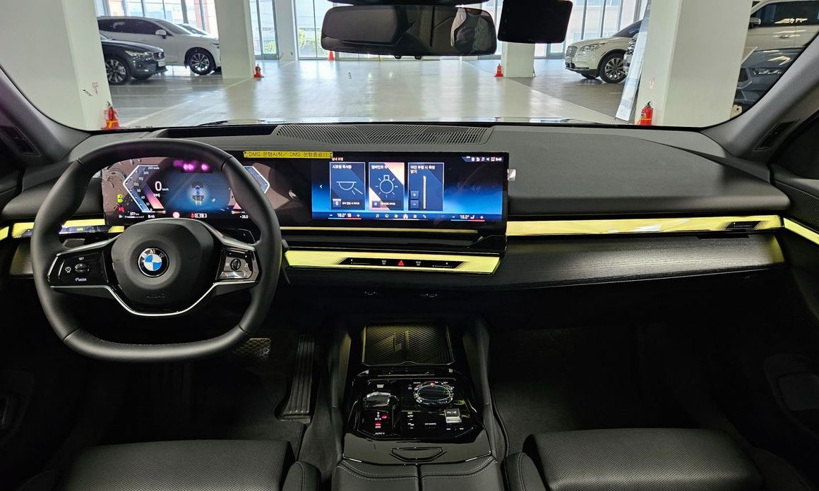 BMW 5-Series 2025