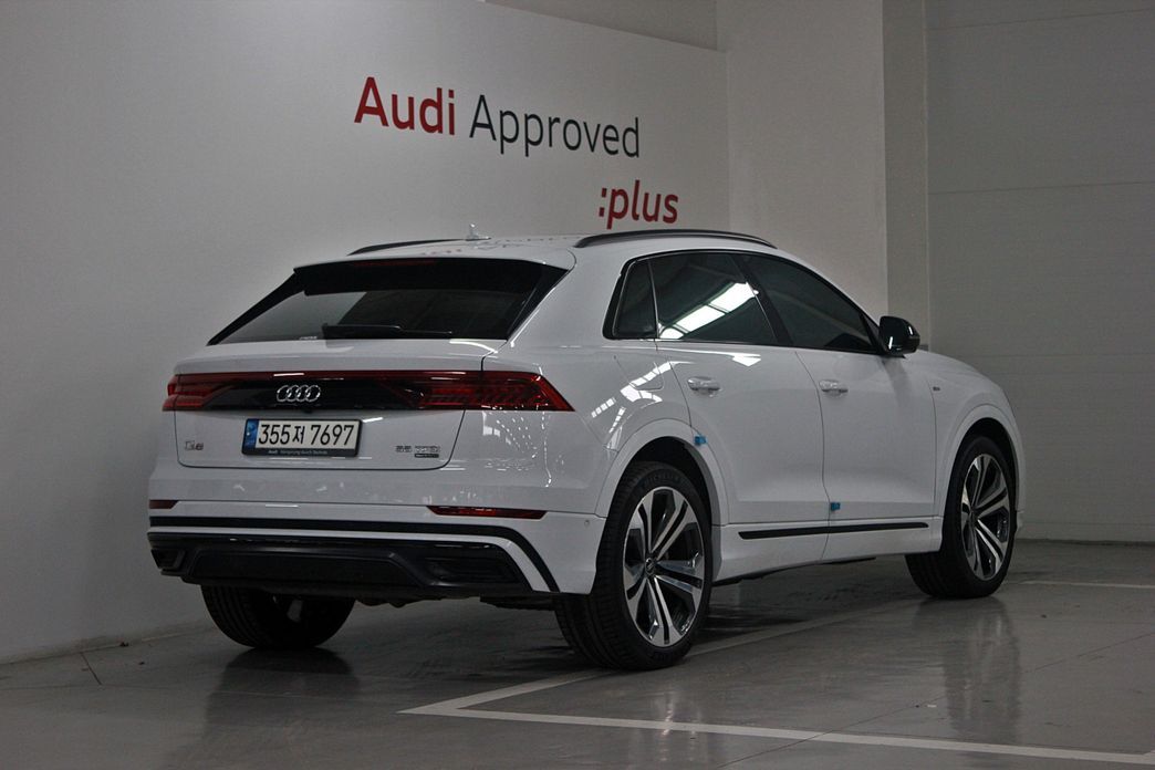 Audi Q8 2023