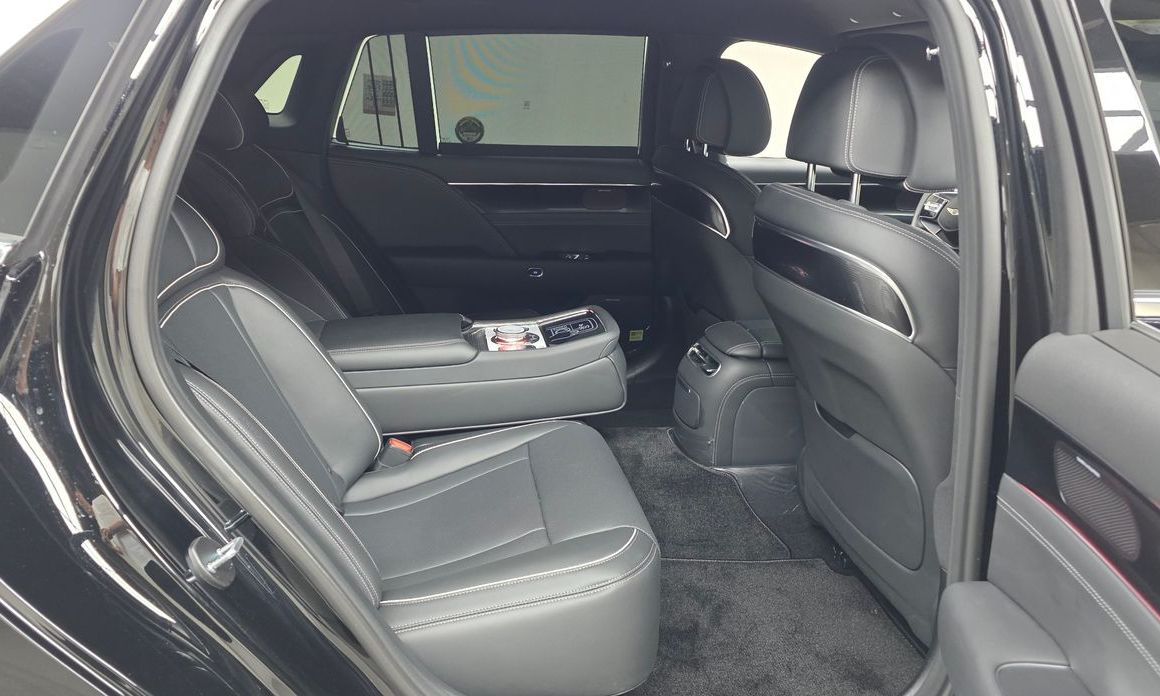Genesis G90 2023