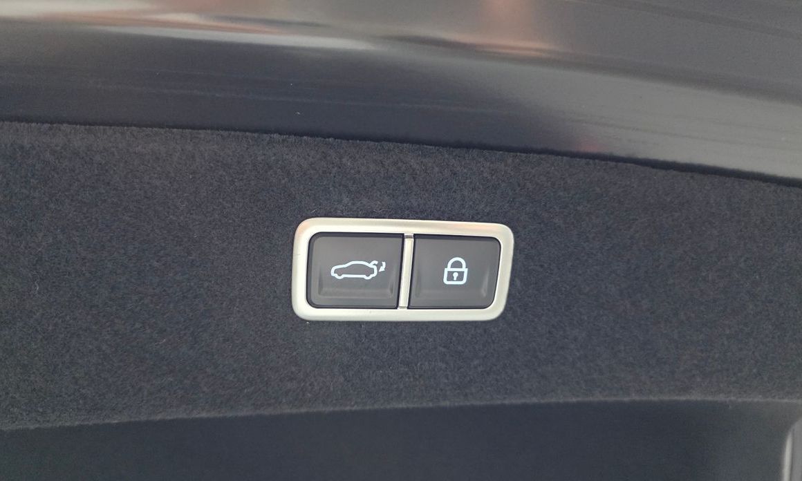 Genesis G90 2023