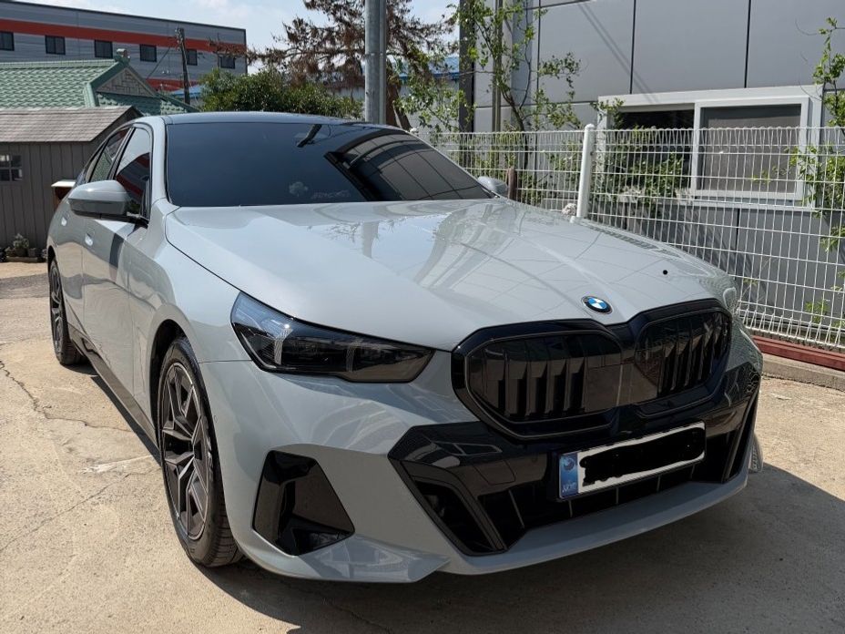 BMW 5-Series 2026