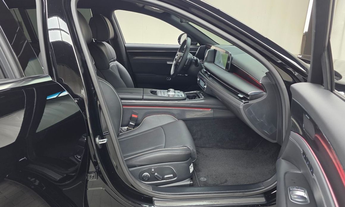 Genesis G90 2023
