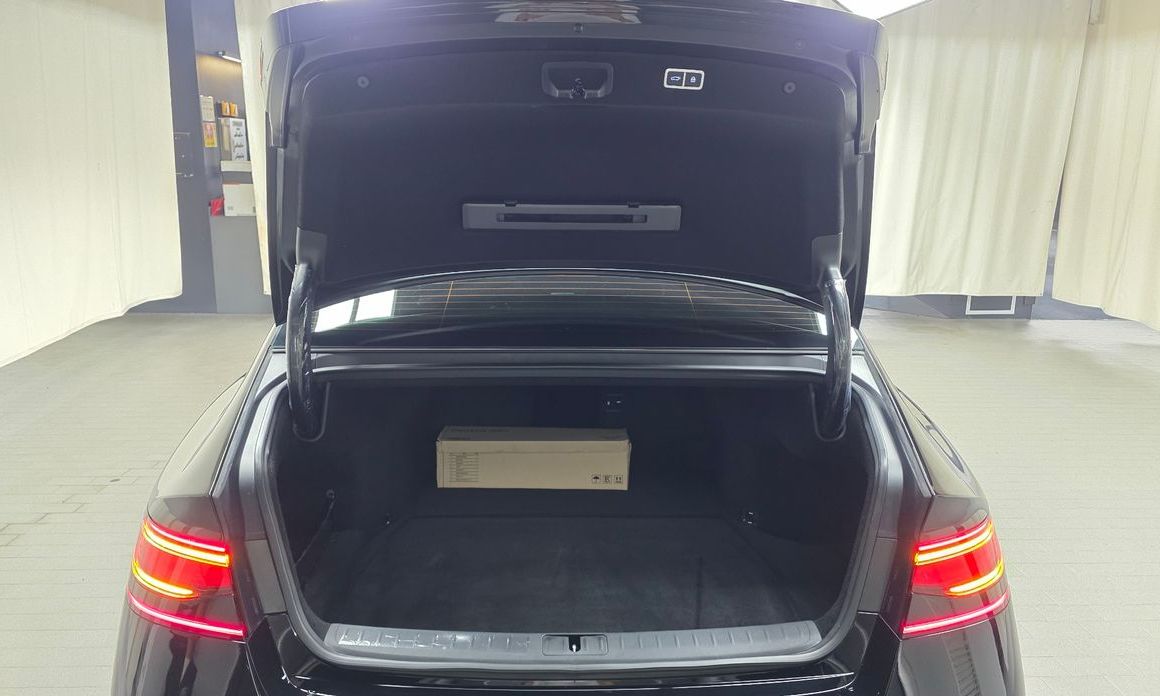 Genesis G90 2023
