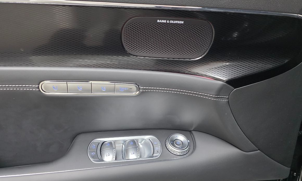 Genesis G90 2023