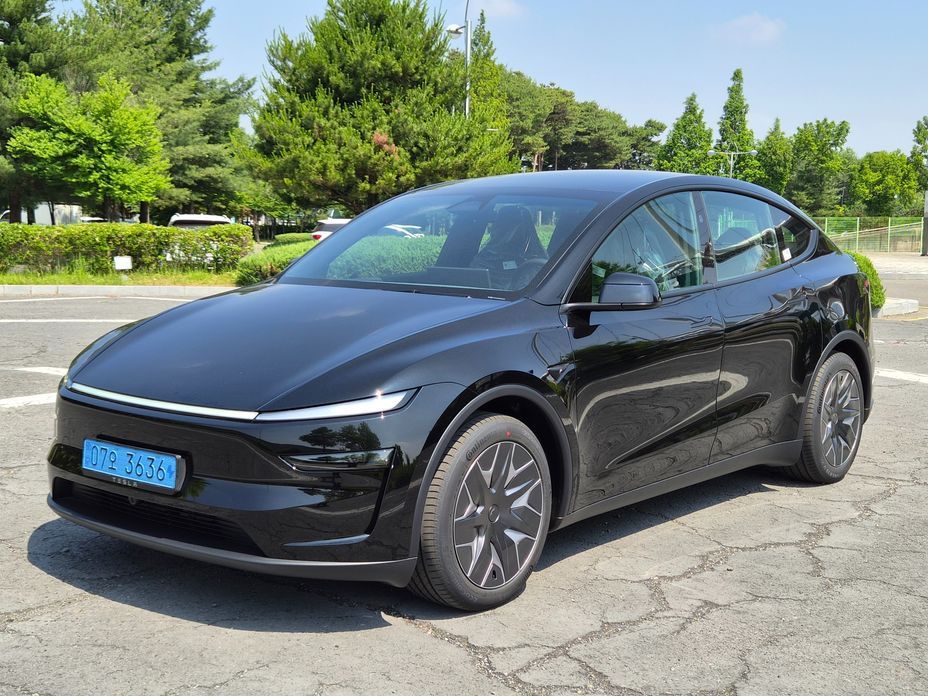 Tesla Model Y 2026
