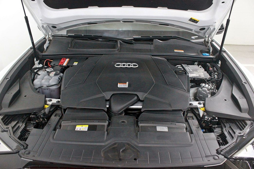 Audi Q8 2023