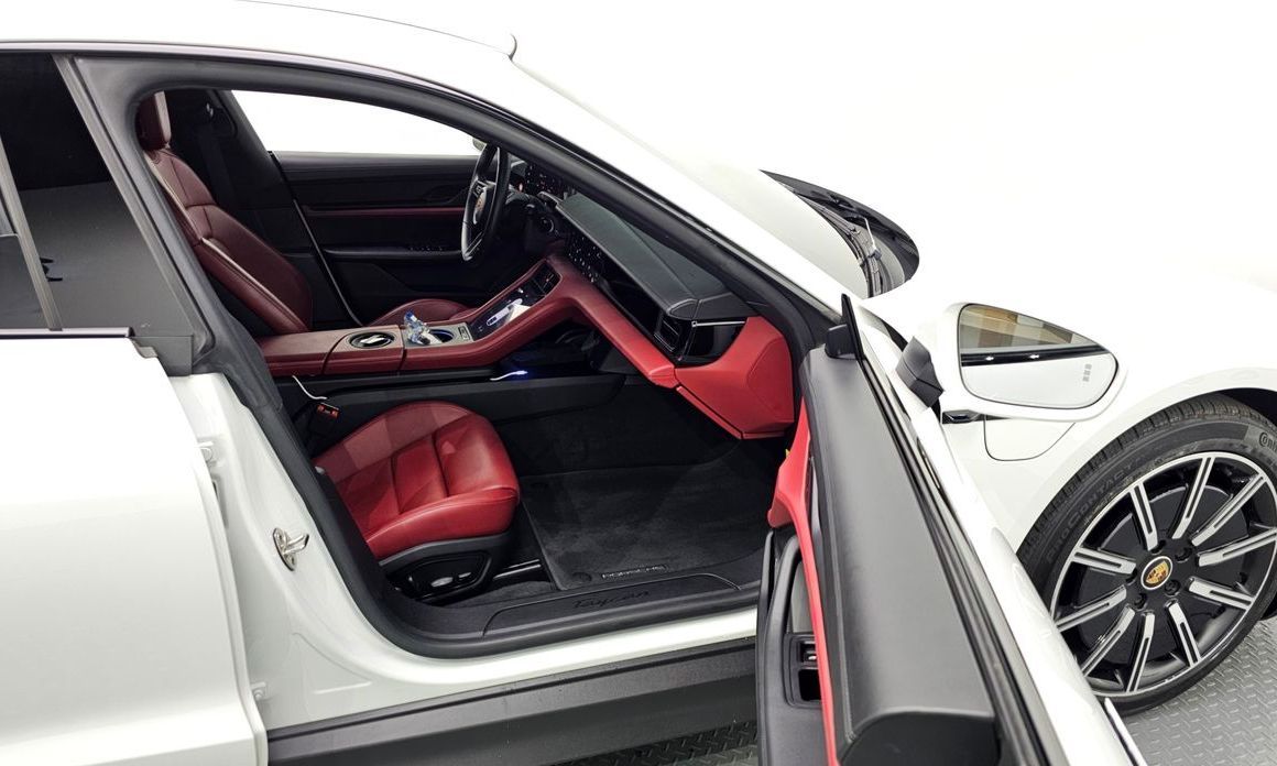 Porsche Taycan 2022