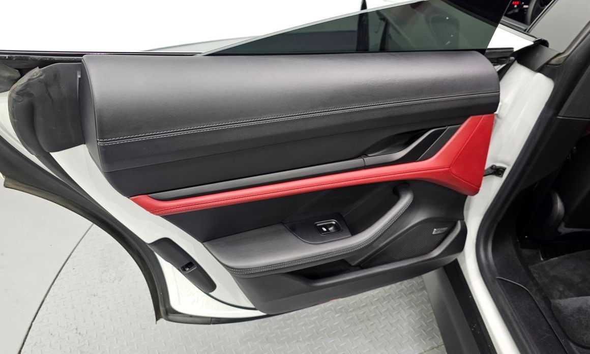 Porsche Taycan 2022