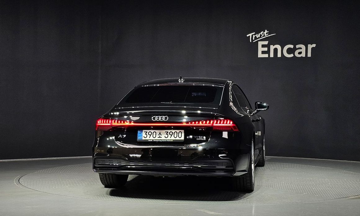 Audi A7 2025