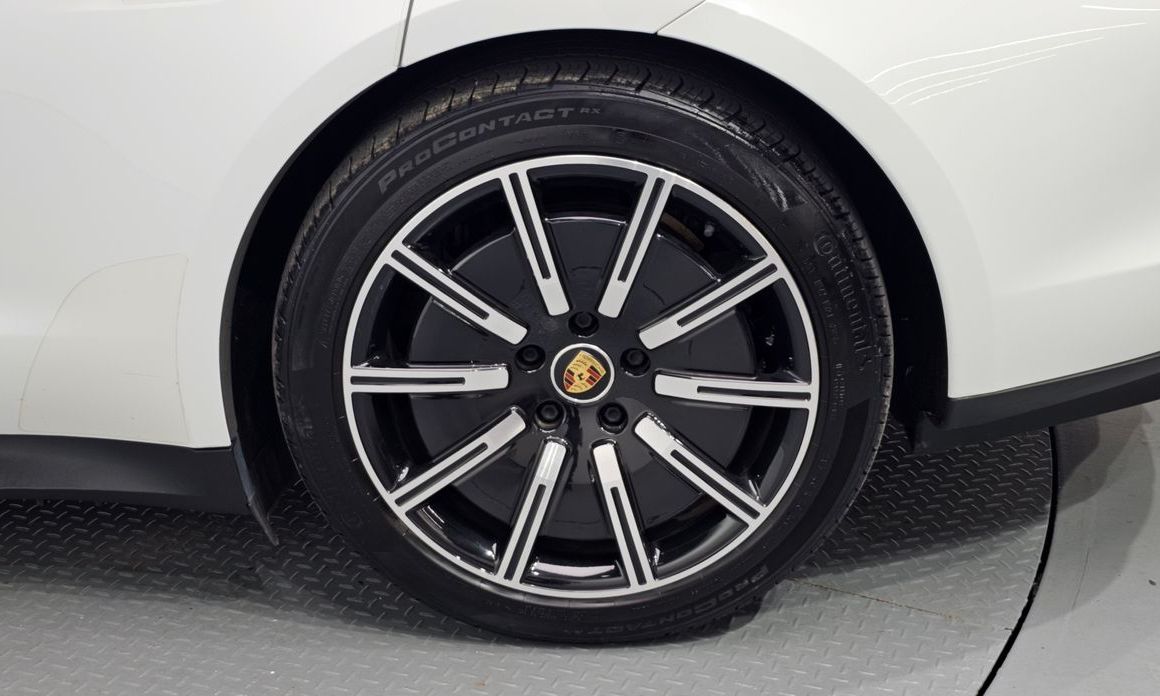 Porsche Taycan 2022