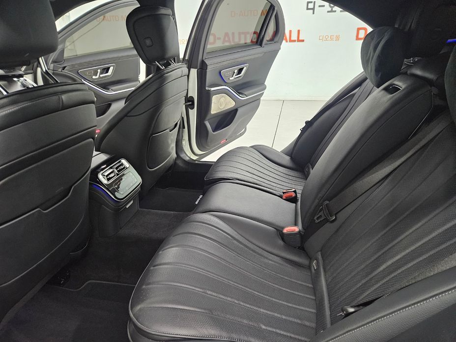 Mercedes-Benz S-Class 2022