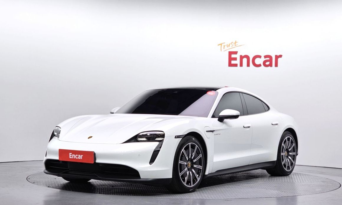 Porsche Taycan 2022