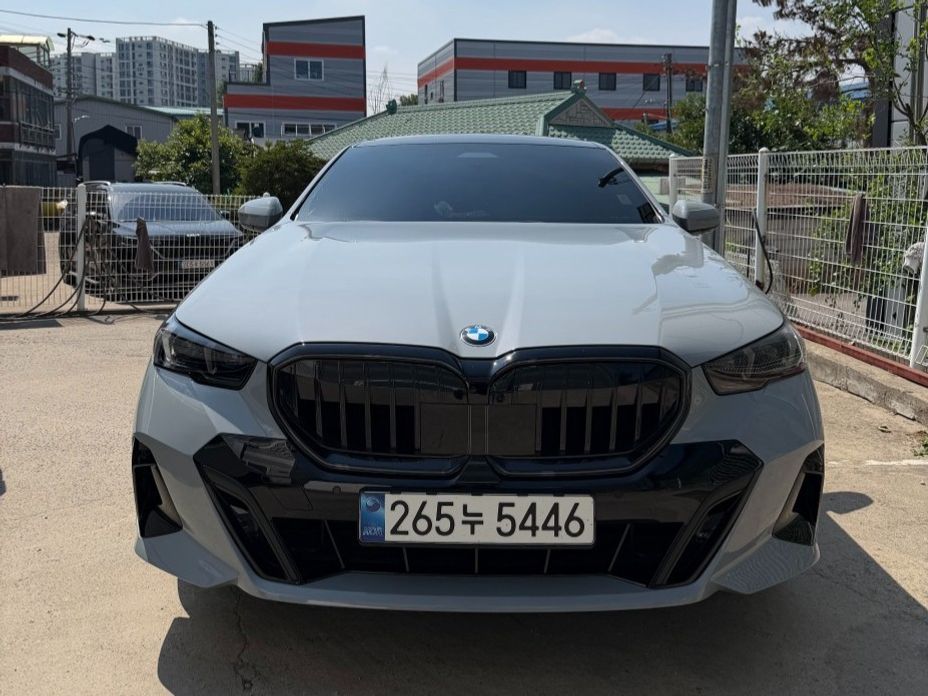 BMW 5-Series 2026