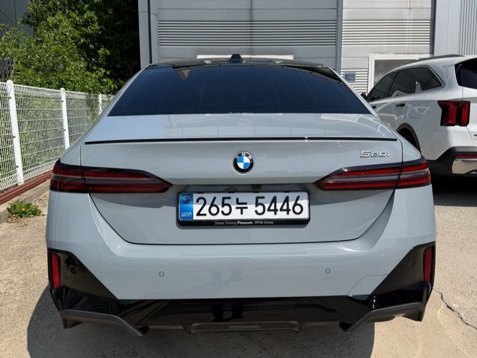 BMW 5-Series 2026