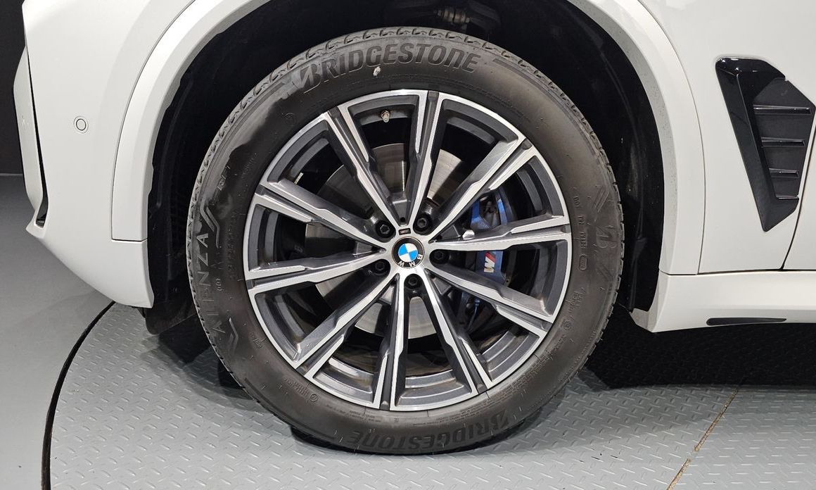 BMW X5 2024