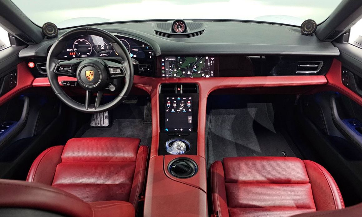 Porsche Taycan 2022