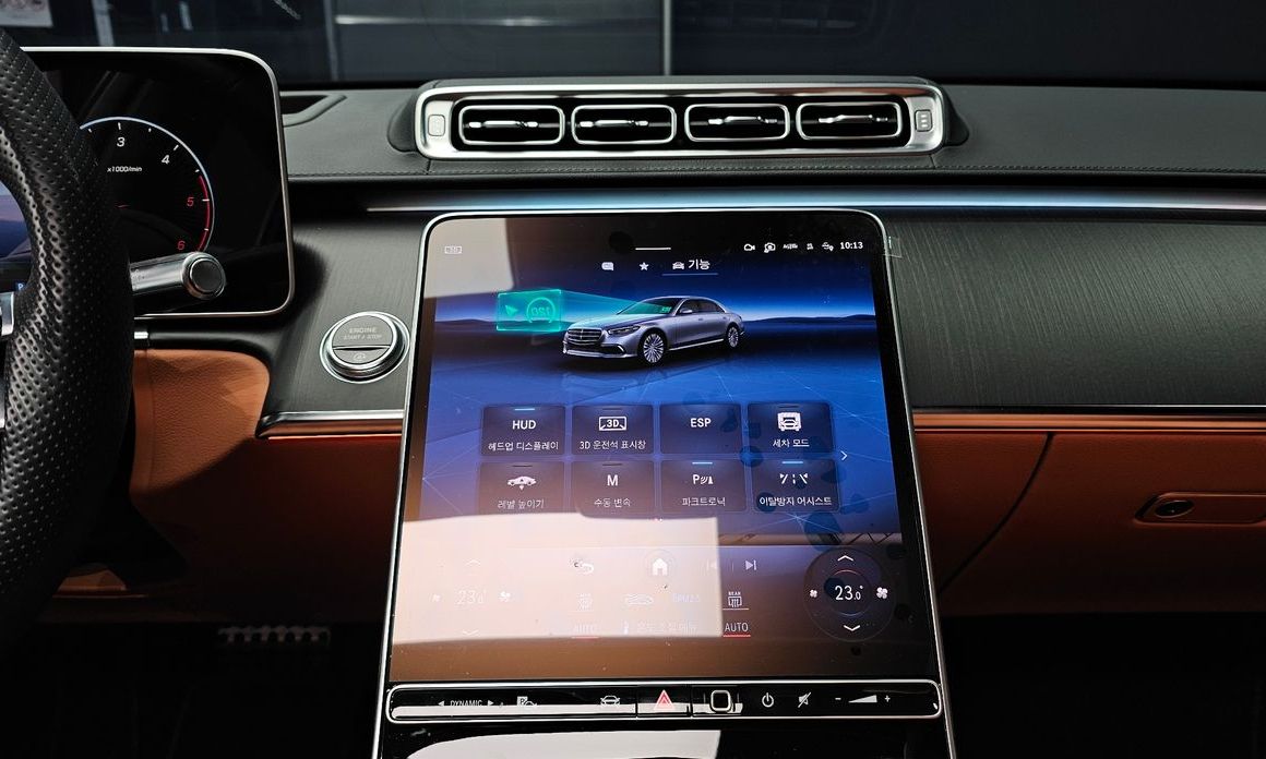 Mercedes-Benz S-Class 2023