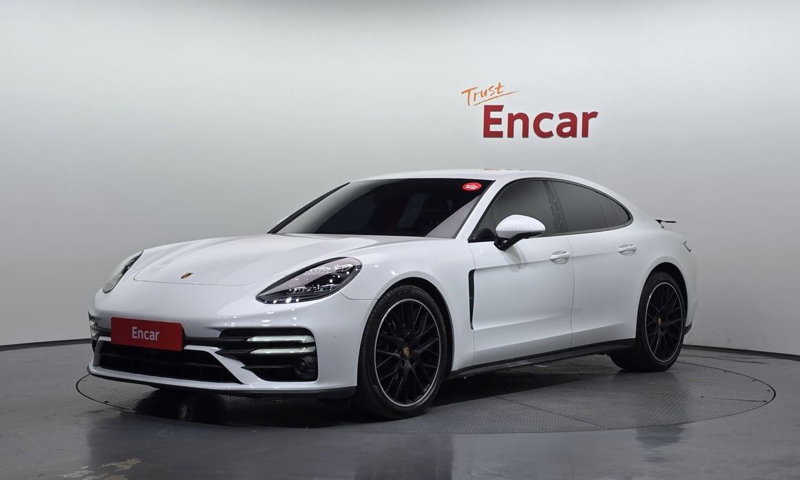 Porsche Panamera 2022