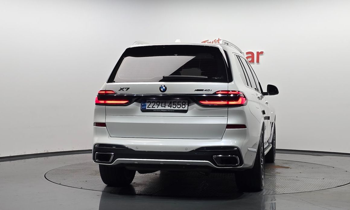BMW X7 2024