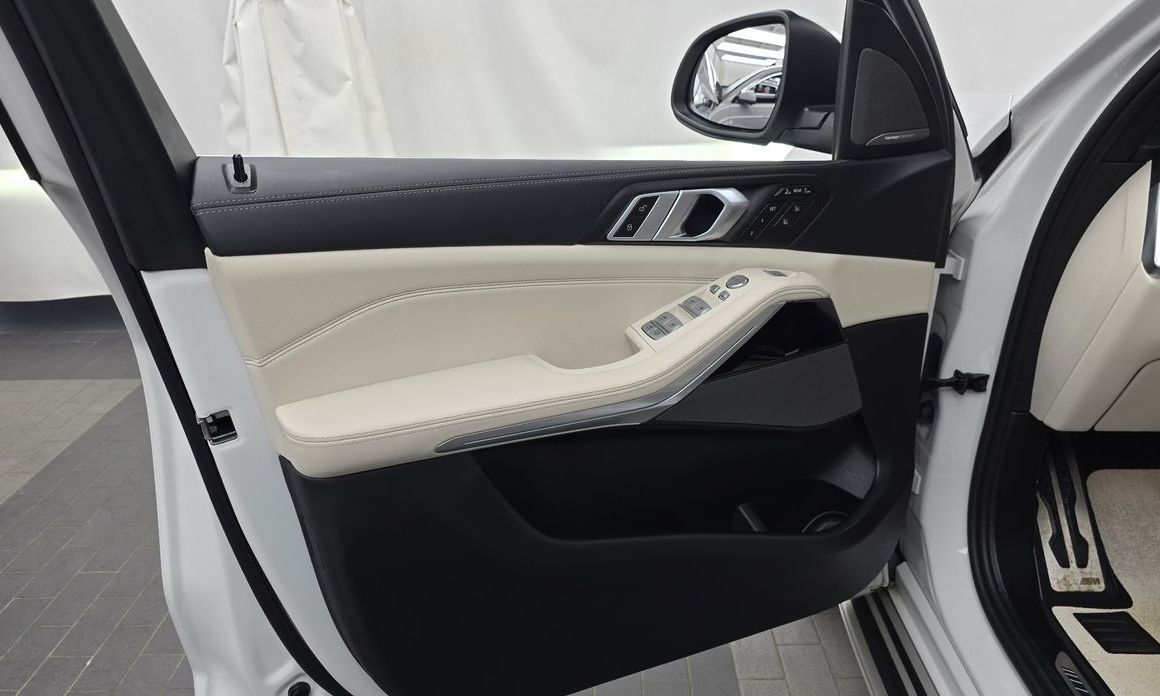 BMW X7 2024